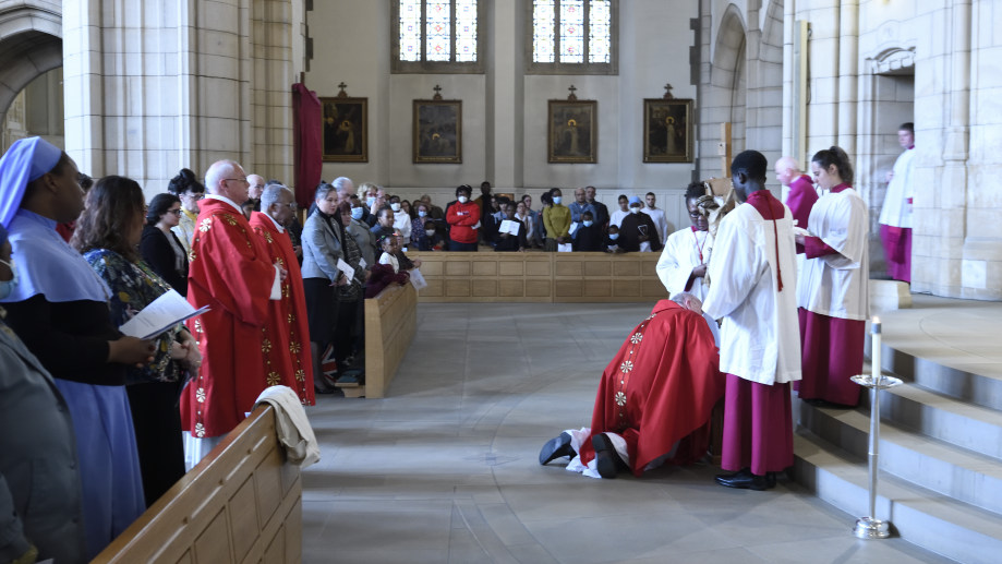 Bishop Marcus Venerate the Holy Cross