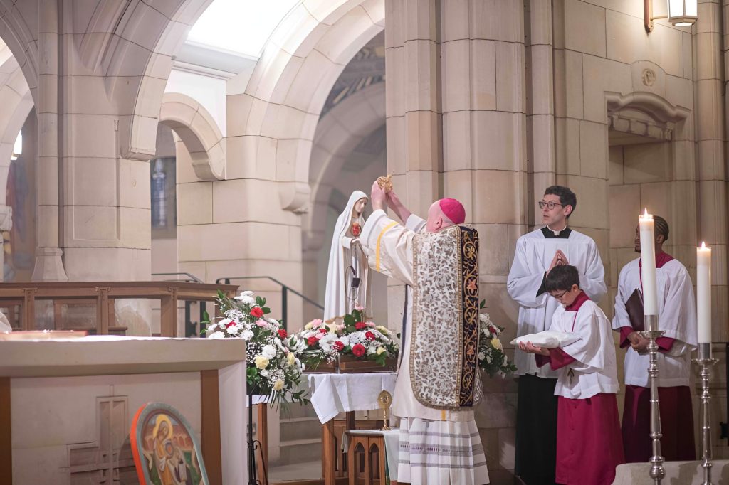 Immaculate Heart of Mary Statue and Fatima Relics Tour